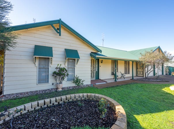 14 Majors Road, Moonta, SA 5558