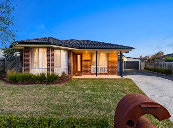 6 Silver Gum Drive, Pakenham, Vic 3810
