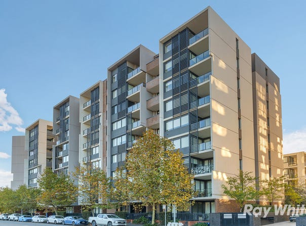 305/81B Lord Sheffield Circuit, Penrith, NSW 2750