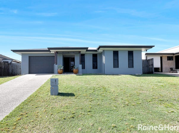 15 Hangan Street, Bucasia, Qld 4750