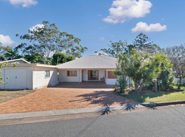 17 Appia Avenue, Seven Hills, Qld 4170