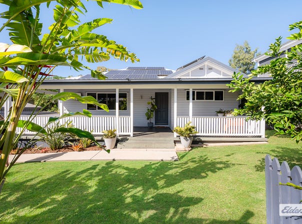 17 Walsh Street, South Gladstone, Qld 4680