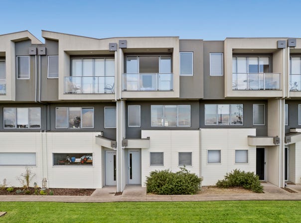 13 Zara Court, Officer, Vic 3809