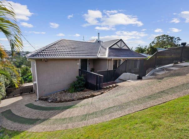 19 Curtawilla Street, Banora Point, NSW 2486