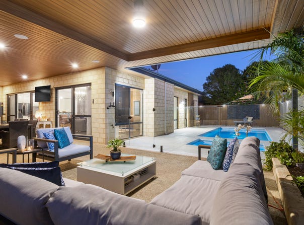 18  Hardwick Blvd, Canning Vale, WA 6155
