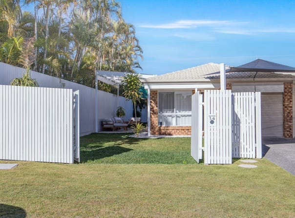 1/6 Crystal Reef Drive, Coombabah, Qld 4216