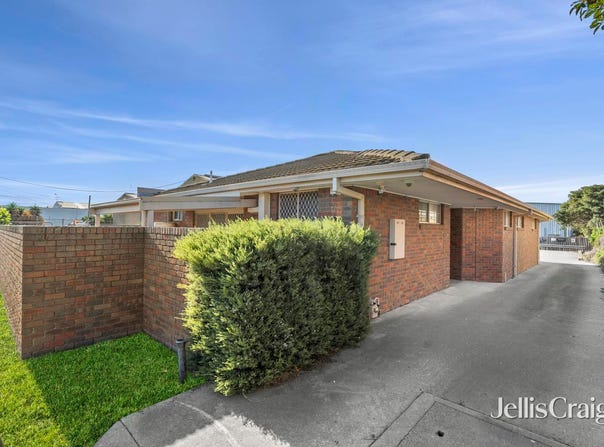 4 Seaside Parade, North Shore, Vic 3214