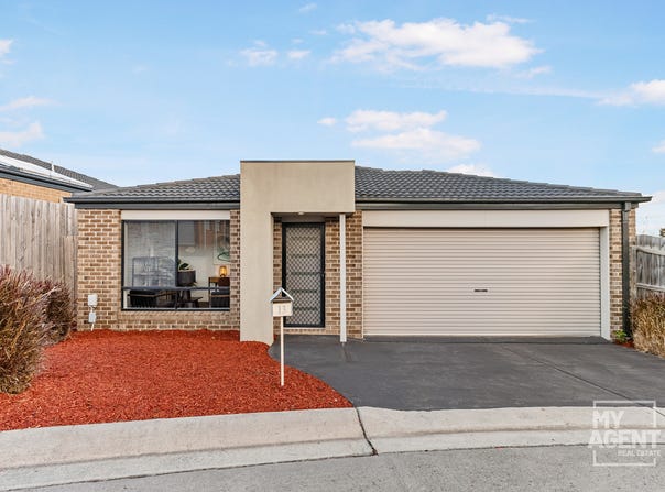 13/11 Hawk Avenue, Pakenham, Vic 3810