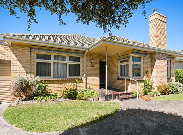2/30 Normanby Street, Brighton, Vic 3186