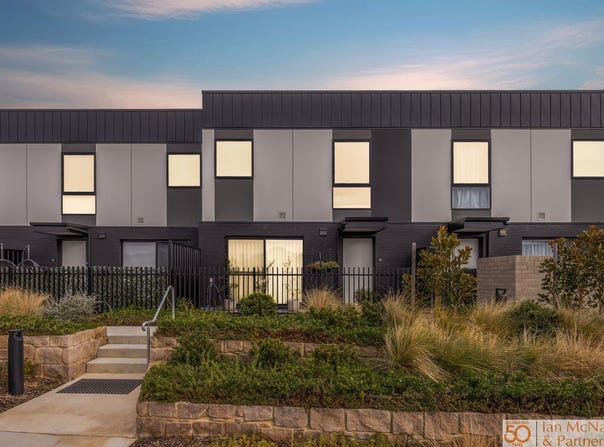 25 McFarlane Avenue, Googong, NSW 2620