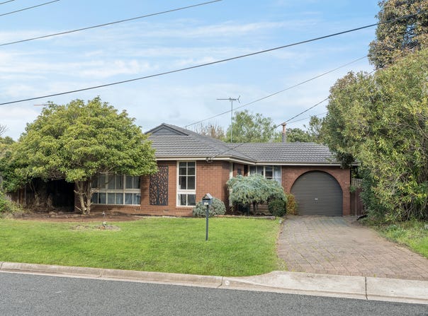 26 Sheeran Crescent, Lara, Vic 3212
