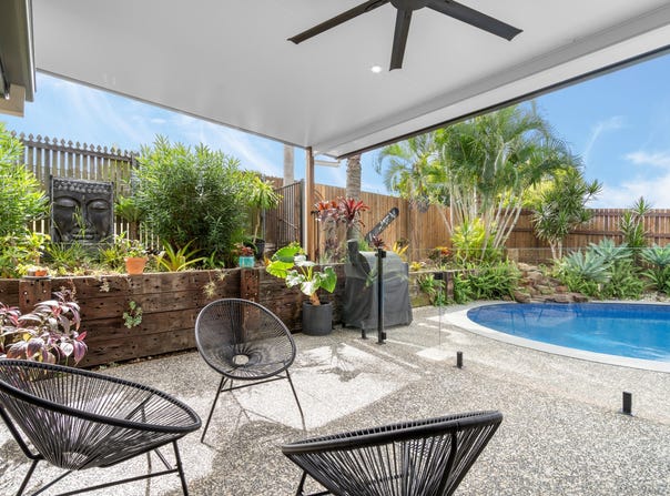 95 Equestrian Drive, Yamanto, Qld 4305