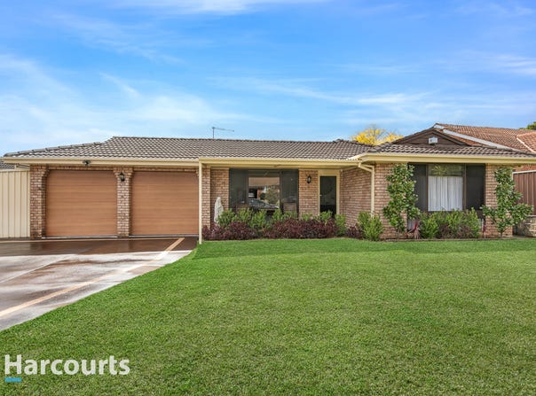 11 Solander Drive, St Clair, NSW 2759