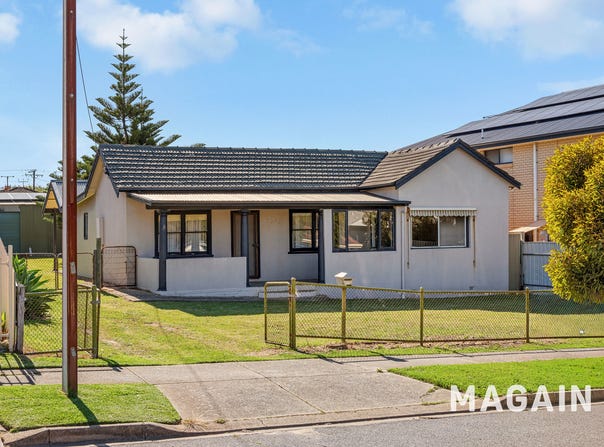 8 Clement Terrace, Christies Beach, SA 5165