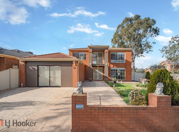 18 Salween Crescent, Roxburgh Park, Vic 3064