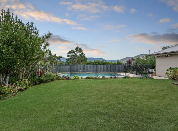 21 Blackstump Court, Gilston, Qld 4211