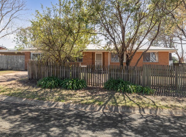 2 Solero Court, Wilsonton Heights, Qld 4350