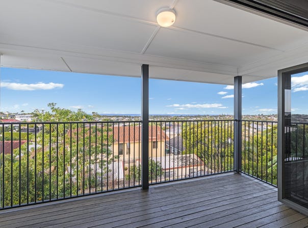 787 Nicklin Way, Battery Hill, Qld 4551