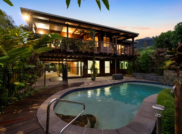 12 Sycamore Close, Redlynch, Qld 4870