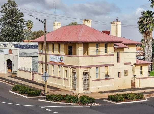 108 Caswell Street, Peak Hill, NSW 2869