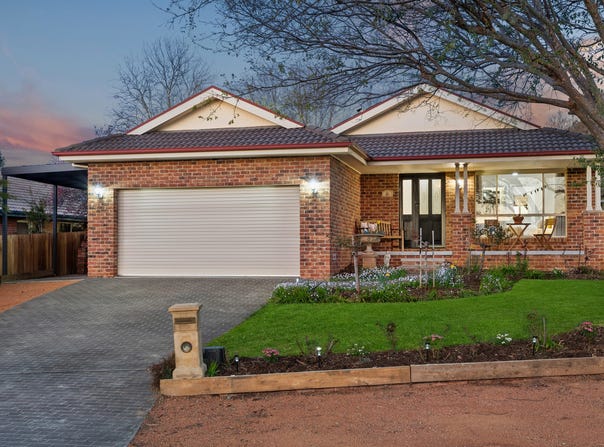 45 Ironbark Circuit, Jerrabomberra, NSW 2619