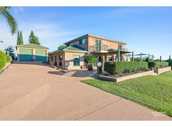 8 Laura Close, Rockyview, Qld 4701