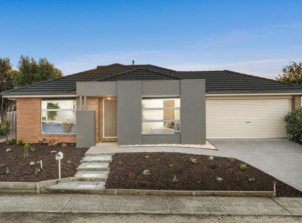 104 Diamond Parade, Skye, Vic 3977