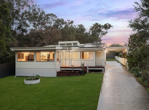 13 Bambury Avenue, Summerland Point, NSW 2259