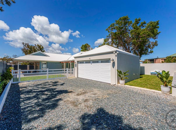6 Merrivale Street, Wannanup, WA 6210