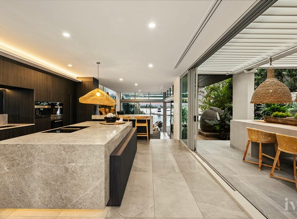 10103/2 Ephraim Island, Paradise Point, Qld 4216