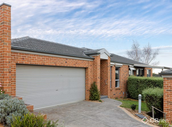 4/14 Janine Court, Drouin, Vic 3818