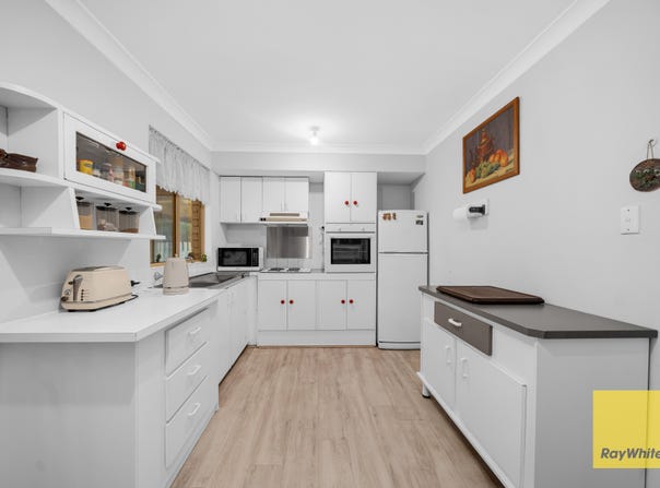 52 Milstead Way, Marangaroo, WA 6064