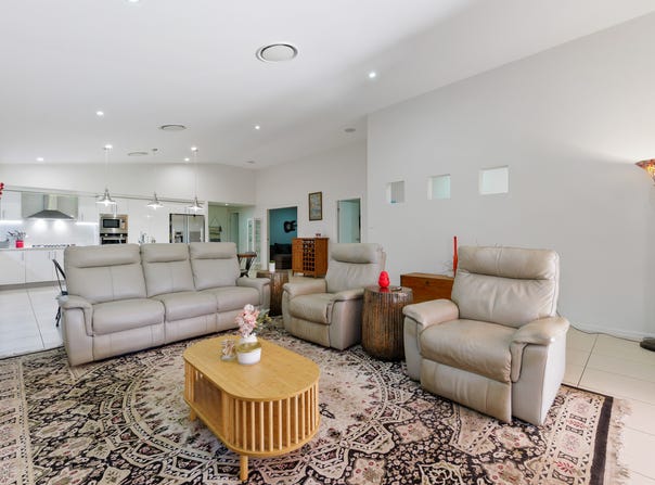 28 Bunderoo Circuit, Pimpama, Qld 4209