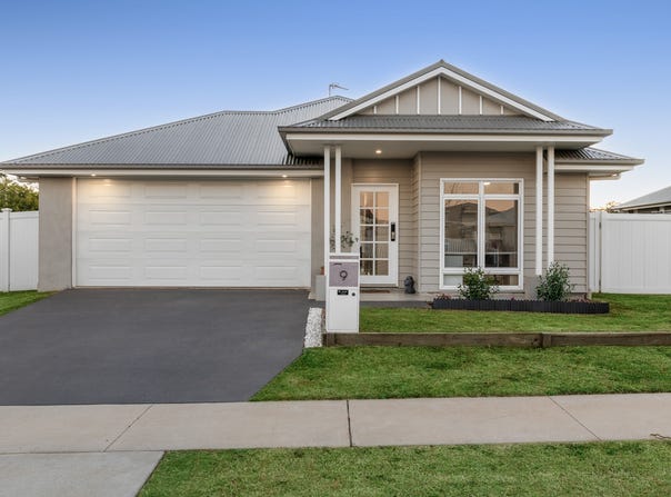 9 Krumins Avenue, Highfields, Qld 4352