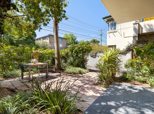 1/139 Alma Road, St Kilda East, Vic 3183