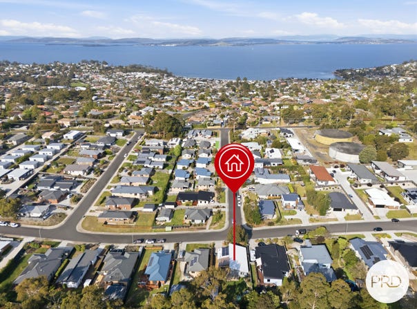 1 Sandstone Grove, Blackmans Bay, Tas 7052