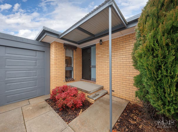 7 ROBERT CRESCENT, Wodonga, Vic 3690