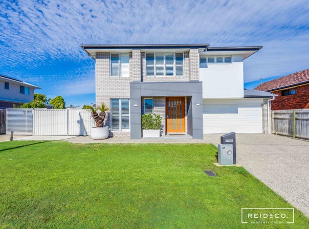 37 Ellen Street, Woody Point, Qld 4019
