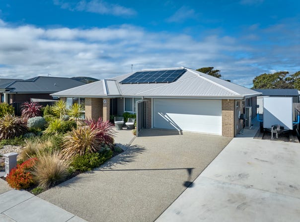 24 Stonehouse Street, George Town, Tas 7253
