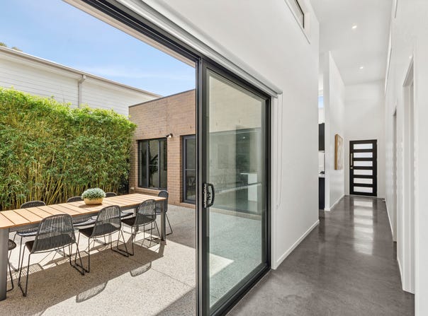2/26 Settlement Road, Belmont, Vic 3216