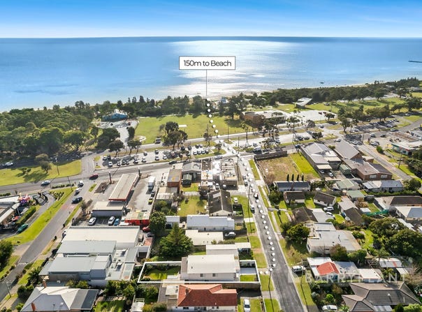 10 Fifth Avenue, Rosebud, Vic 3939