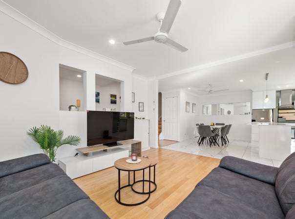 11/2200 Logan Road, Upper Mount Gravatt, Qld 4122