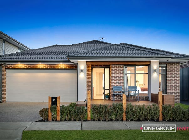 13 Reynolds Circuit, Mernda, Vic 3754
