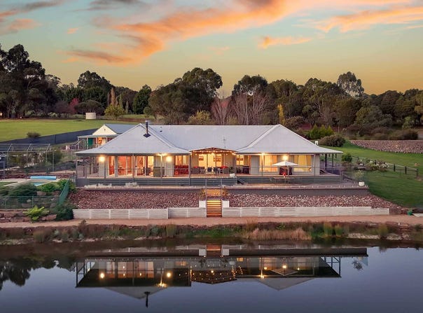 26 Grandview Drive, Barwite, Vic 3722