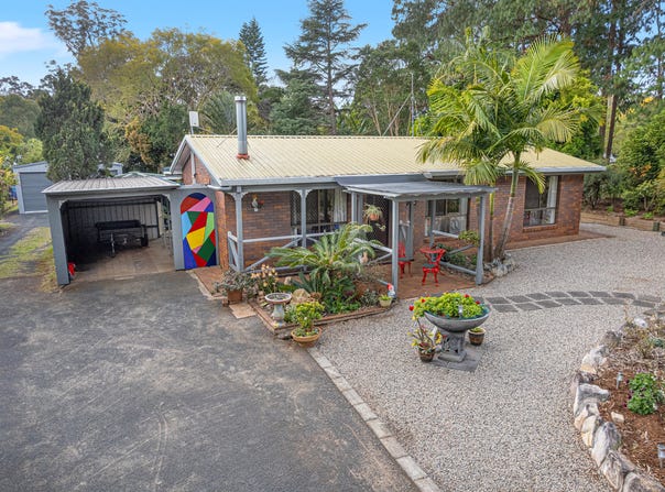 10 Hampton Road, Hampton, Qld 4352