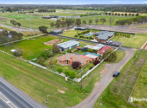 371 Midland Highway, Epsom, Vic 3551