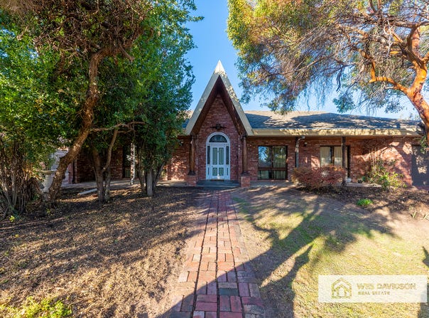 8 Carroll Street, Horsham, Vic 3400