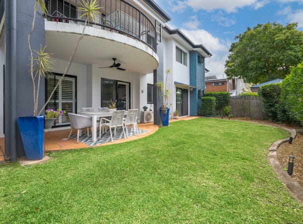 2/34 Onslow Street, Ascot, Qld 4007