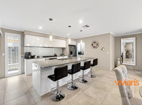 16 Freeman View, Bushmead, WA 6055