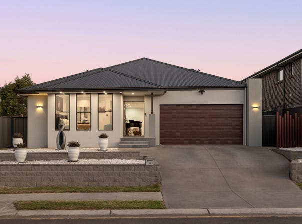 13 Mcguanne Street, Campbelltown, NSW 2560